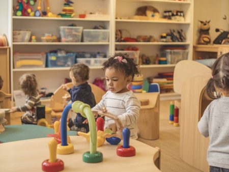 « Comment organiser une garde d’enfants partagée pour concilier vie professionnelle et familiale »